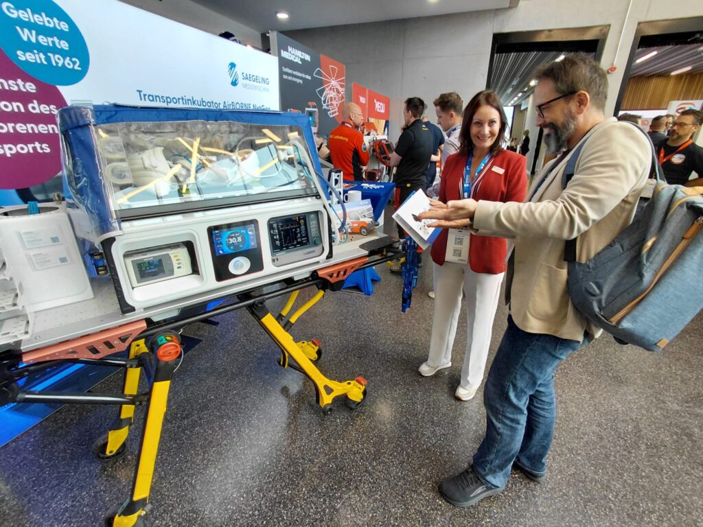 inkubator, obiskovalci